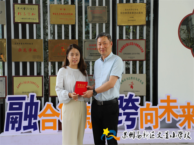 3dbe92cca30a438a89862a4f2c94d983.jpg 3dbe92cca30a438a89862a4f2c94d983.jpg